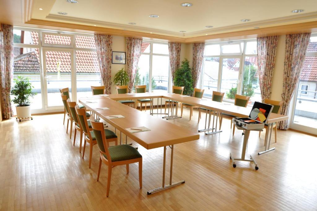 Hotel Roessle Trochtelfingen Esterno foto